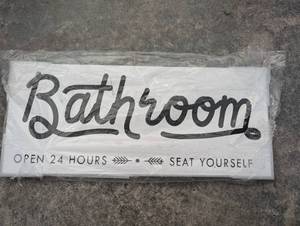 lot 8075 image: Bathroom Sign