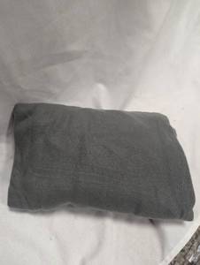 lot 8118 image: Careforth Foldable Blanket