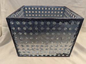 lot 8031 image: Decorative Basket be with tag