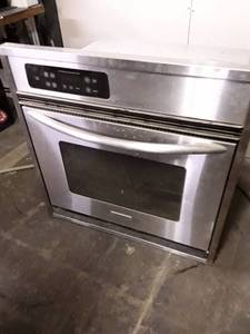 lot 55898 image: Fridgidaire Electrolux Professional Series Wall Oven - 30 in