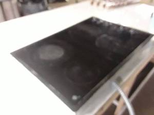 lot 55900 image: GE Ceran Countertop Stove - Electric - Used