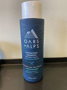 lot 2274 image: Oars  Alps hydrating shampoo, moisture plus restore, fresh ocean splash