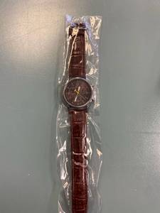lot 2338 image: Brown and gold quartz fashion watch
