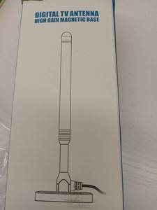 lot 44275 image: DIGITAL TV ANTENNA HIGH GAIN MAGNETIC BASE