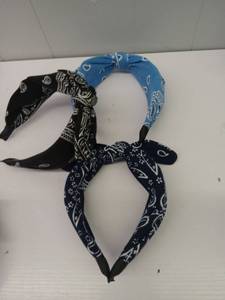 lot 44291 image: BANDANA HEAD BANDS 6 PC