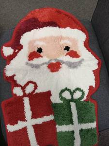 lot 44360 image: SANTA CHRISTMAS RUG