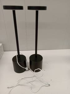 lot 44443 image: CORDLESS TOUCH DIMMING TABLE LAMP