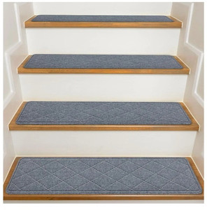 lot 44449 image: CARPET TREADS