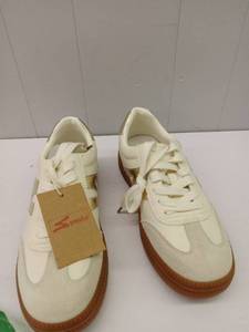 lot 44521 image: SOMILISS WOMENS SHOES SIZE 9
