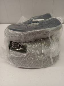 lot 44539 image: ORTHOPEDIC PILLOW