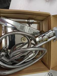 lot 44627 image: BATHROOM SHOWER HEAD