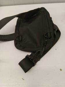 lot 44634 image: WOMENS FANNY PACK BELT BAG