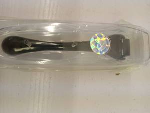 lot 44651 image: MICRONEEDLE DERMA ROLLER