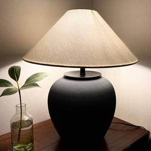 lot 46066 image: CEKUXPS Rustic Farmhouse Table Lamps, Black 21.6�� Tall Ceramic Table Lamp, Simple Textured Ceramic Lamp Body with White Textured Shade Bedside Table Lamp for Living Room Bedroom Office (Black) - Retail $216.93