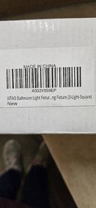 lot 46097 image: XITO BATHROOM LIGHT FIXTURE (3 LIGHT SQUAE