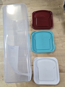 lot 6270134 image: Bread Storage Box Bakery Boxes Bread Holder Bread Keeper Bread Storage Containers Airtight Bread Carrier with Lid Loaf of Bread Container Bread Loaf Storage