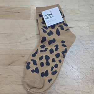lot 6270164 image: 1 Pair Adult Socks Leopard Print