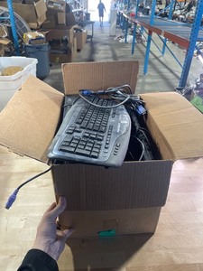 lot 6270302 image: Box Full of Used computer keyboards, wired and wireless options