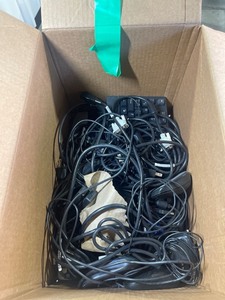 lot 6270303 image: box of mouse��s and keyboards