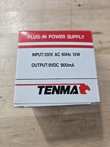 lot 6270432 image: Plug in Power Supply Input120V AC 60Hz 15w Output9VDC 900mA