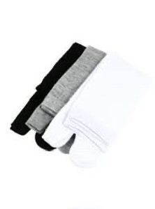 lot 6270476 image: 3 pairs women��s long socks