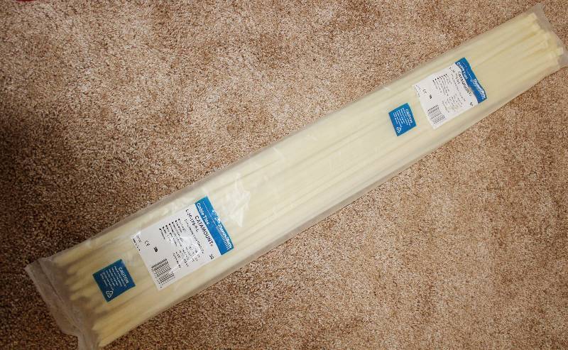 lot 7355 image: Package of 50 Extra Heavy 36 Inch Cable Ties