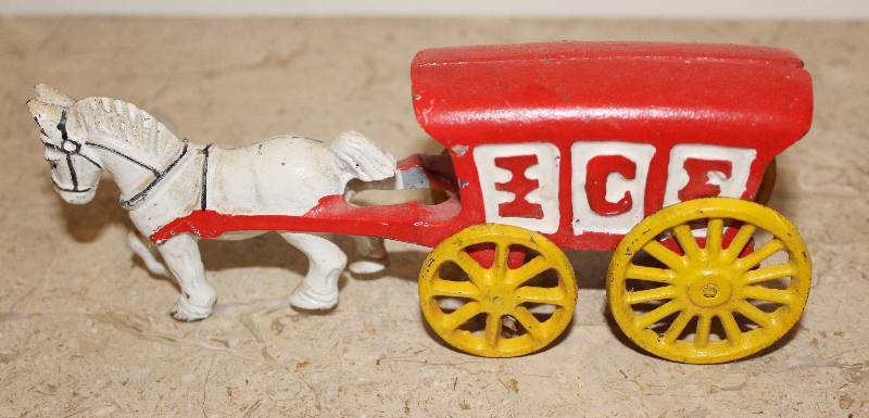 lot 7361 image: Horse Drawn Ice Wagon Cast Iron Decor Toy- Cute