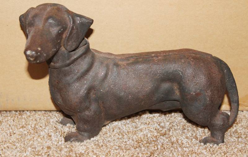 lot 7470 image: Cast Iron Dachshund Dog Bank- So Cute