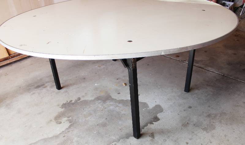 lot 7488 image: 6 Foot Folding Banquet Table- Great Poker Night