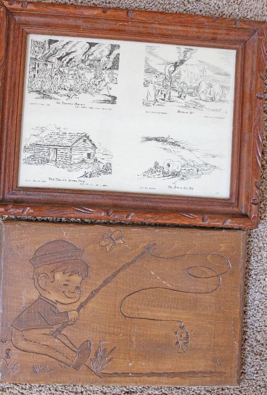 lot 7509 image: Lot of 3 Items as pictured