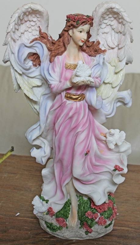 lot 7514 image: Angel Figurine w Pink Dress- New in Box- Very Beautiful