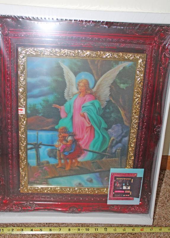 lot 7517 image: Hidden Storage Cabinet w 3D Picture- Very Ornate Design