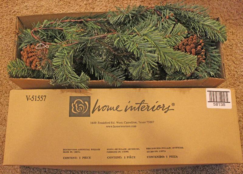 lot 7528 image: Home Interiors Pine Cones and Greenery- So Pretty