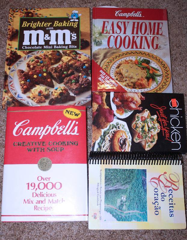 lot 7543 image: Lot of 5 Cookbooks- So Many Good Recipes