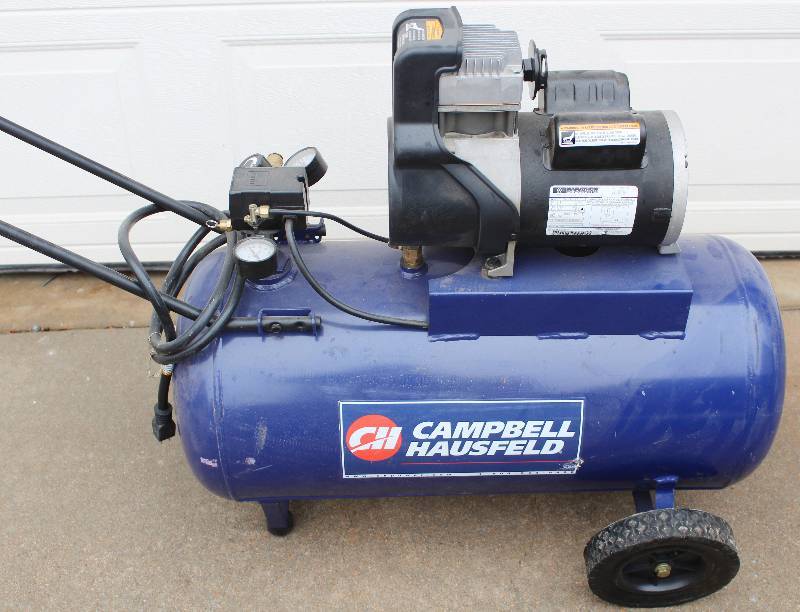 lot 7551 image: Campbell Huasfeld Air Compressor- 120 V, 20 Gallon Tank- Cool