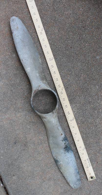 lot 7557 image: 26 Long Propeller- Very Cool
