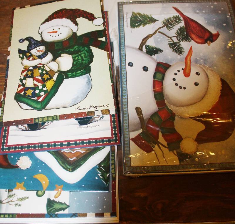 lot 7572 image: Assortment of Gift Boxes- New