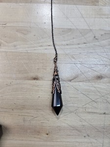 lot 6272335 image: Top Plaza Reiki Healing Crystal Dowsing Black Obsidian Pendulum Necklaces for Divination Bronze Wicca Balancing Pointed Pendant Pendulum, 12 Facet