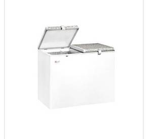 lot 42680 image: Hisense chest freezer 7.0 cubic feet