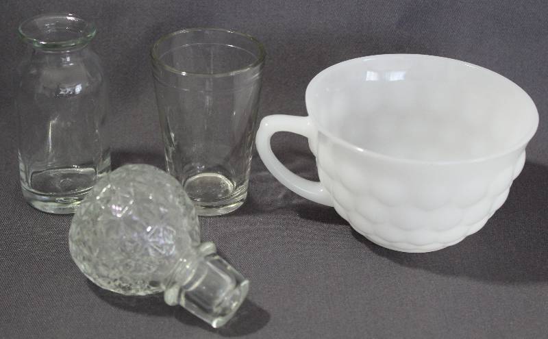 lot 9770 image: Vintage Glass Pieces, or Missing pieces to your Antiques