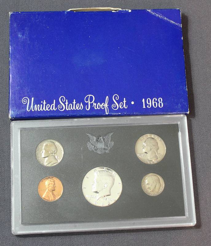 lot 9879 image: 1968 United States Proof Set - Half Dollar, Quarter, Dime, Nickel & Penny in Case.