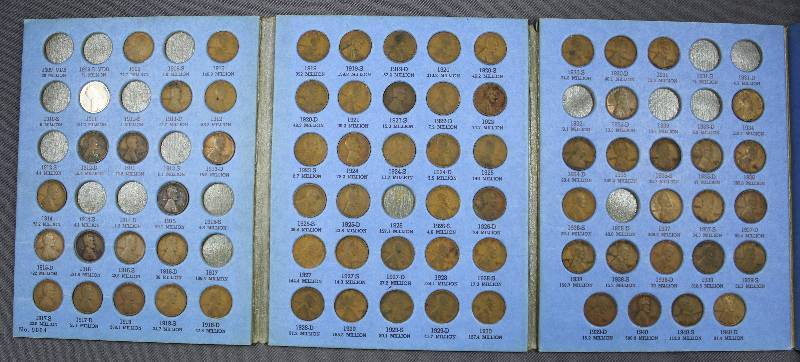 lot 4060 image: Whitman Coin Folder - Lincoln Head Cent 1909-1940 #1, with 71 Coins Inside