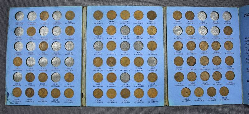 lot 4061 image: Whitman Coin Folder - Lincoln Head Cent 1909-1940 #1, with 61 Coins inside