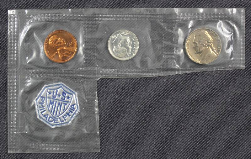 lot 4069 image: Sealed 1963 Philadelphia U.S. Mint Nickel, Dime & Penny Set.