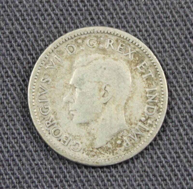 lot 4095 image: 1943 Canada 10 Cents Coin, King George VI