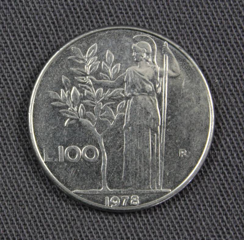 lot 4117 image: 1978 Italy 100 Lire Coin, Laureate head