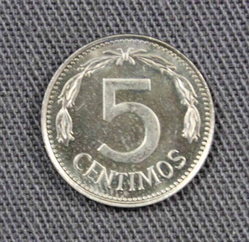 lot 4125 image: 1986 Venezuela 5 Centimes Coin, REPUBLICA DE VENEZUELA