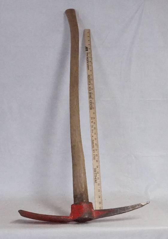 lot 4337 image: Pick Mattock Pickaxe