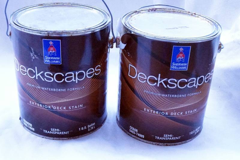 lot 4341 image: 2 One Gallon Cans of Sherwin Deckscapes Exterior Deck Stain