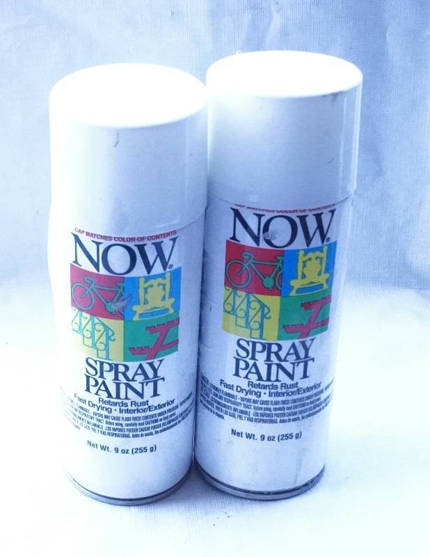 lot 4392 image: NOW White Spray Paint - Retards Rust - 2 Cans